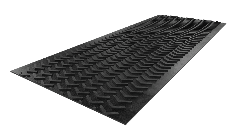 multi-chevron-cleated-conveyor-belts