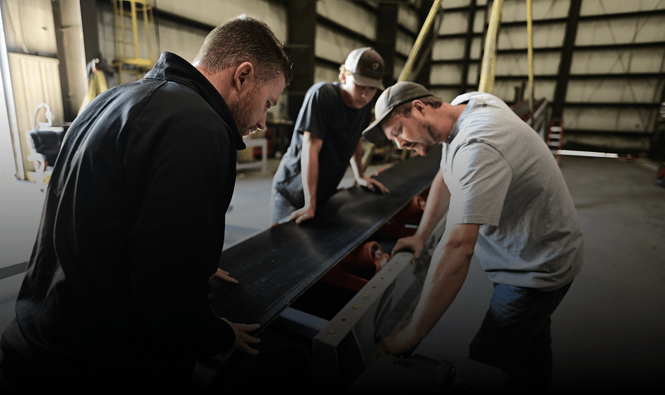 Conveyor alignment checks before shipment and on site