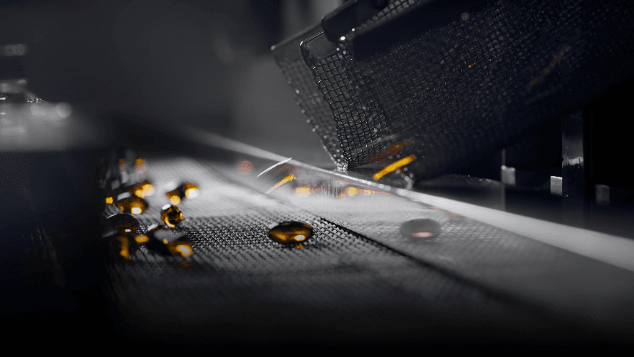 Industrial applications of chemical-resistant belts