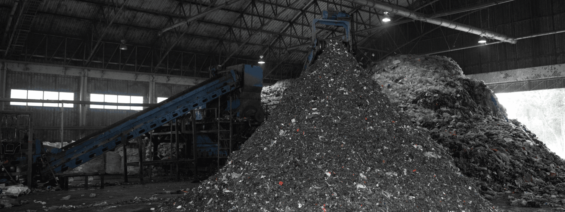 What is the best conveyor for recycling?
